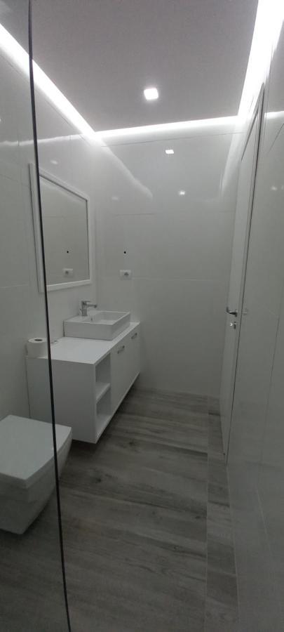 Appartamento Lino House Sarandë Esterno foto