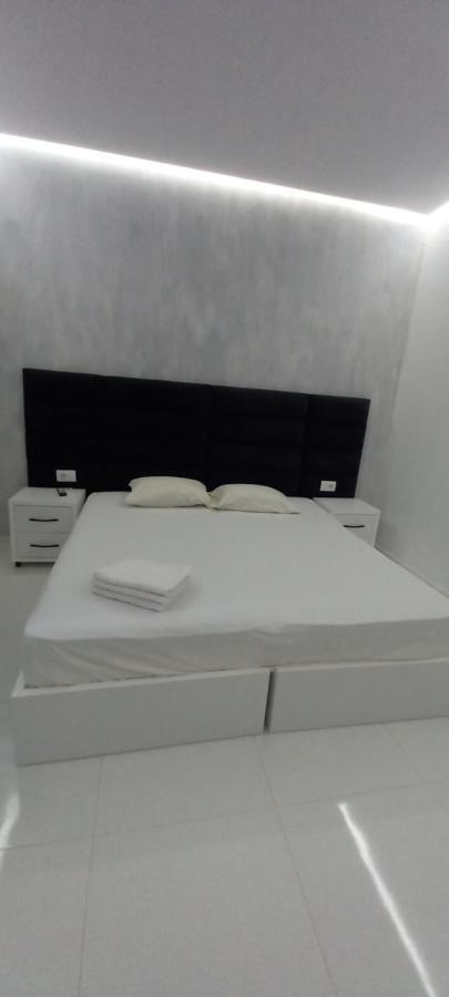 Appartamento Lino House Sarandë Esterno foto